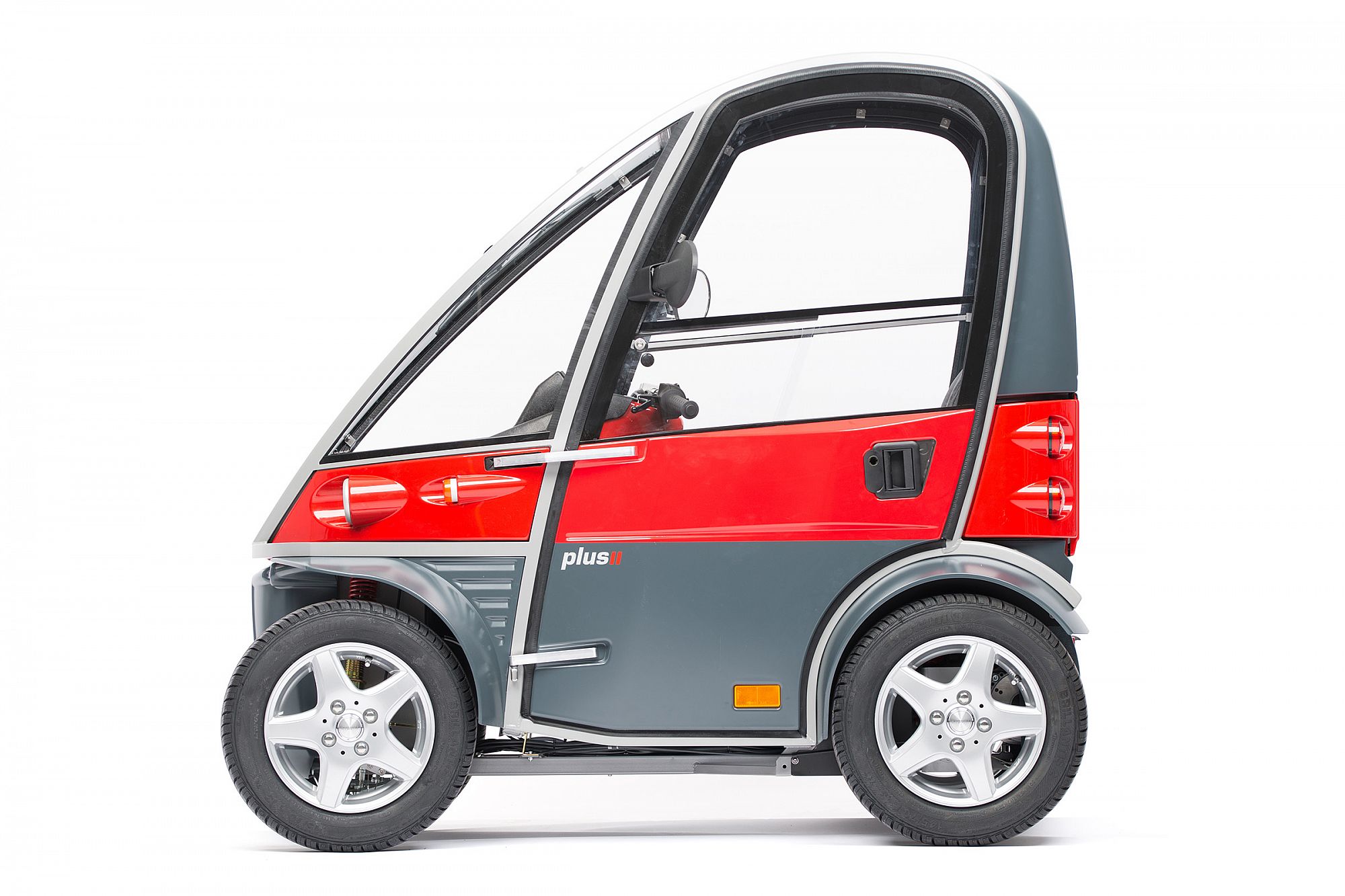 The KYBURZ PLUS II sideways