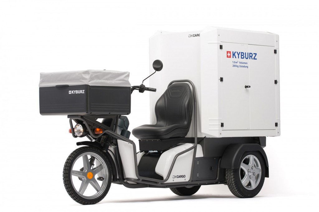 DXCargo: Assembly with lateral doors